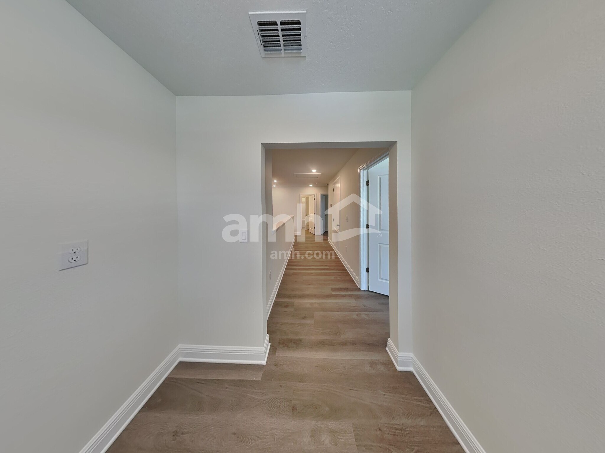Building Photo - 3715 Center Cove Lane