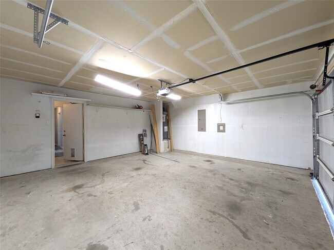 Building Photo - 1736 Carolina Ridge Way