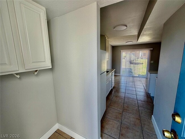 Building Photo - 5187 Greene Ln