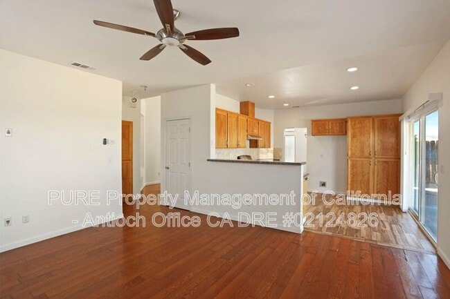 Building Photo - 2304 Yorkshire Ct