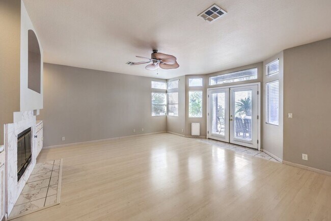 Building Photo - 3 Bed room Pool home in Desert Shores