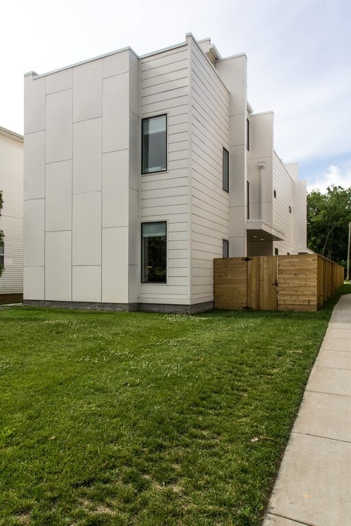 Building Photo - 1409 Hawkins St