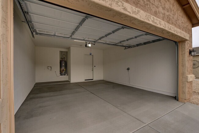 Building Photo - Spacious 3 Bedroom, 2 Bathroom Home in Granville