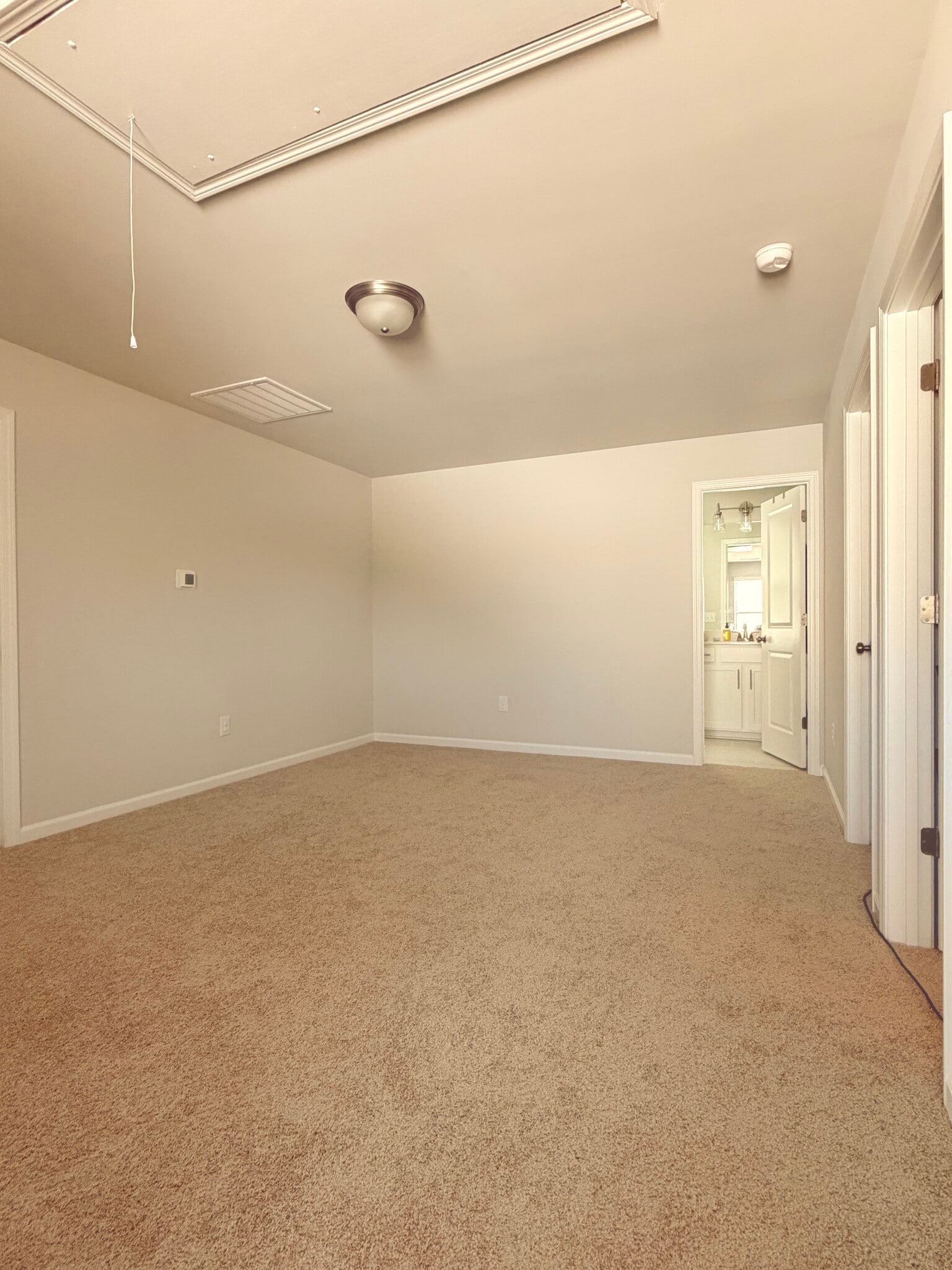 Also loft - 306 Poinsett Bridge Way