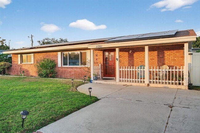 Building Photo - 11761 80th Ave