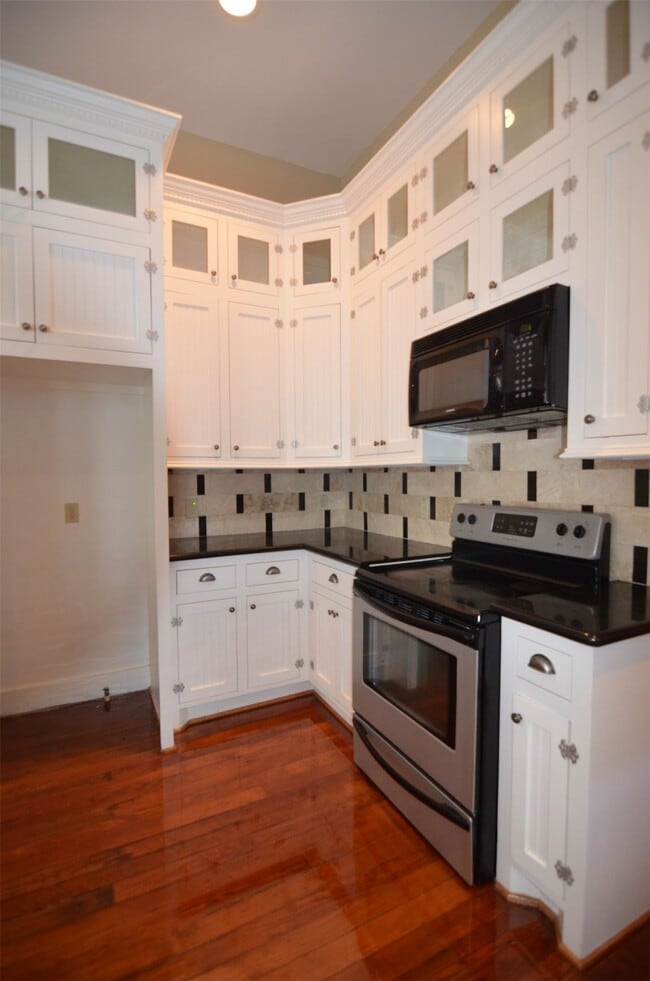 Building Photo - 1615 Houston Ave