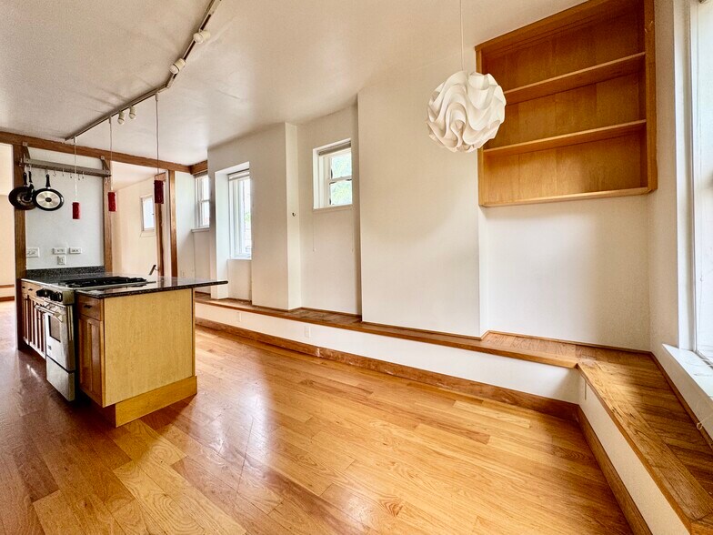 Building Photo - 3544 Oxford Blvd