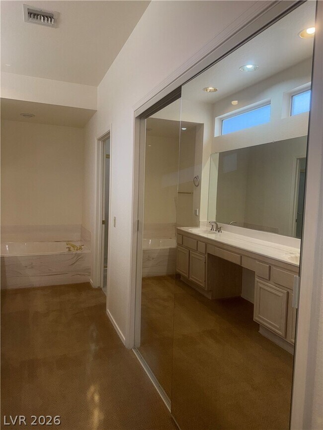Building Photo - 8900 Kingsmill Dr