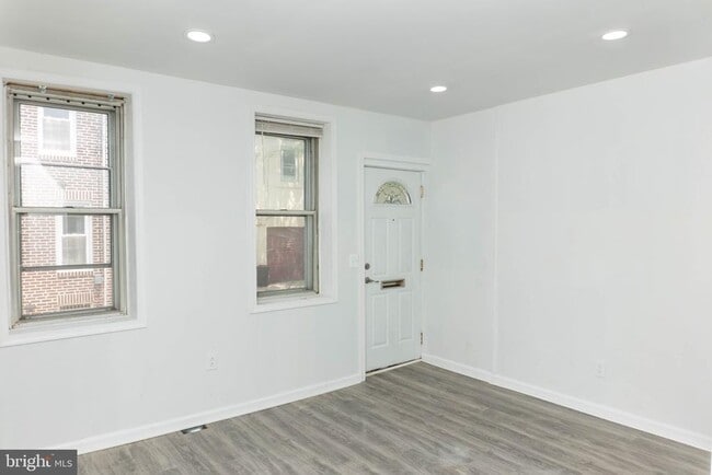 Building Photo - 2524 Webster St