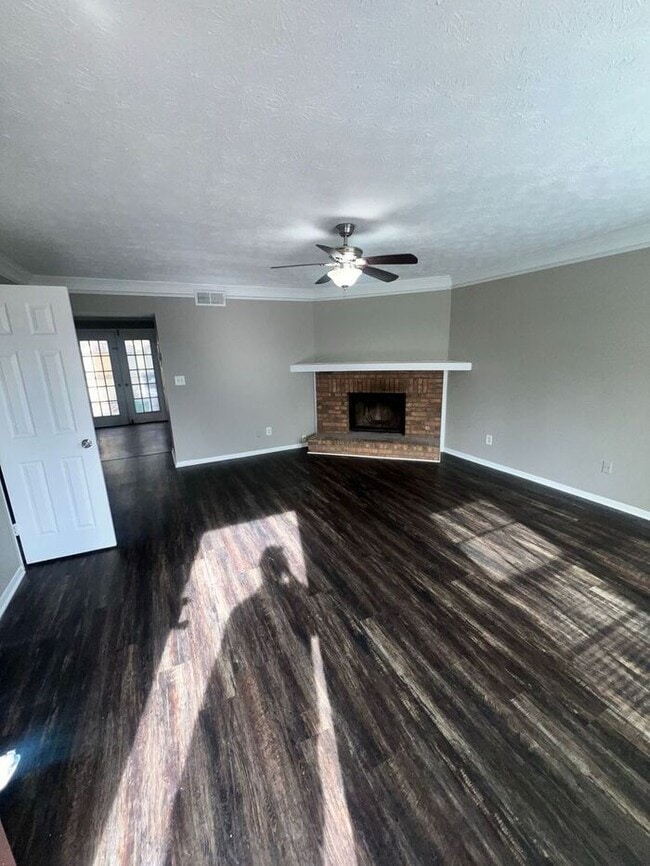 Building Photo - Available now!!! 2 bedroom 2.5 bath town home available in Snellville!!!