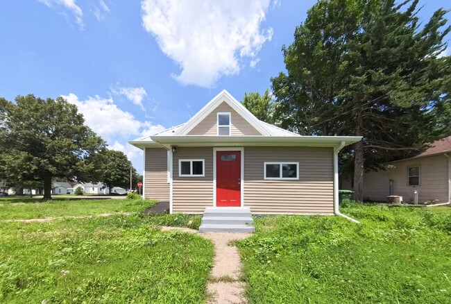 Building Photo - Newly remodeled 3 bedroom 1 bathroom home-...