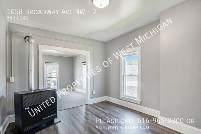 Building Photo - Available Now | 2 Bedroom 1 Bathroom in th...