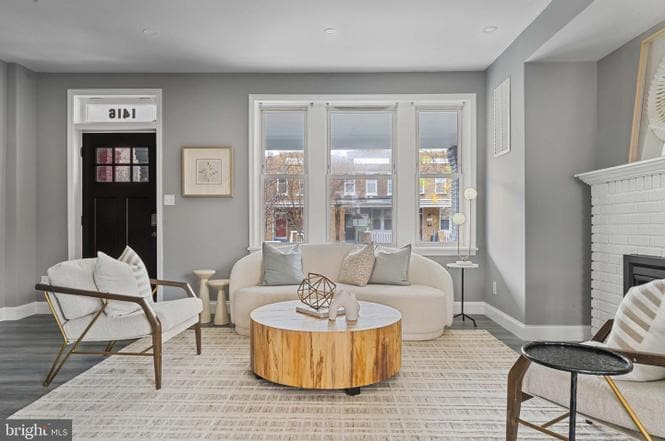 Building Photo - 1416 S St SE