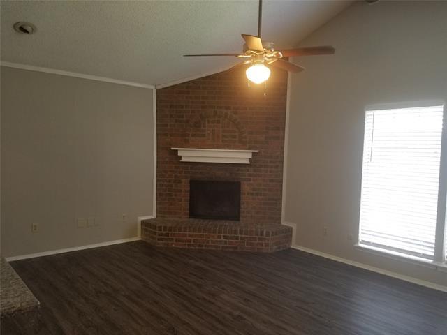 Building Photo - 605 Lost Springs Ct