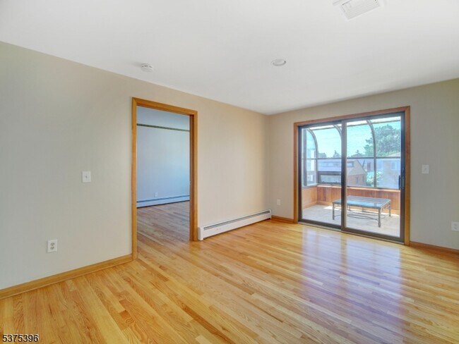 Building Photo - 18 Jani Ct