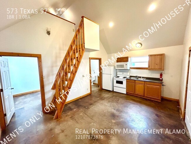 Building Photo - AVAILABLE NOW! 1 Bedroom / 1 Bath Lodge w/...