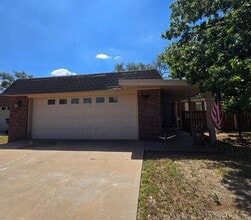 Building Photo - 1257 Colonial Pkwy