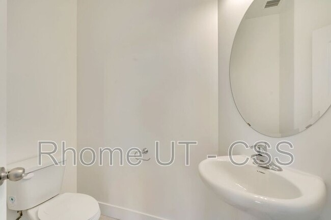 Building Photo - 16106 S Bodmin Way