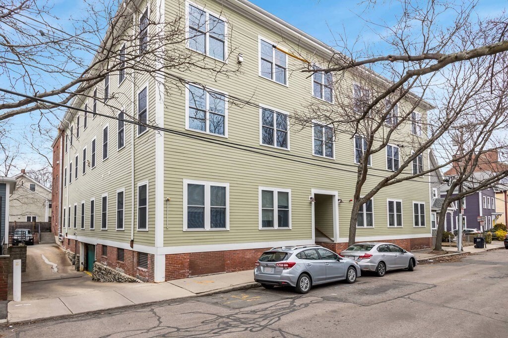 Building Photo - 253 Norfolk St