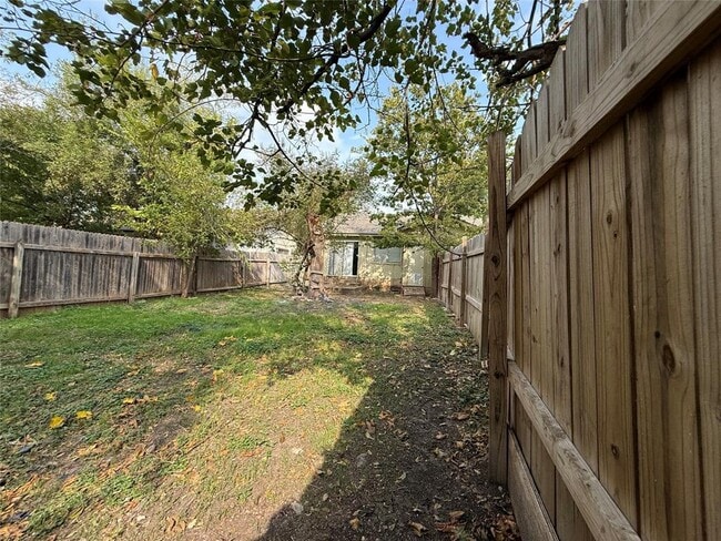 Building Photo - 10440 Doc Holliday Trail