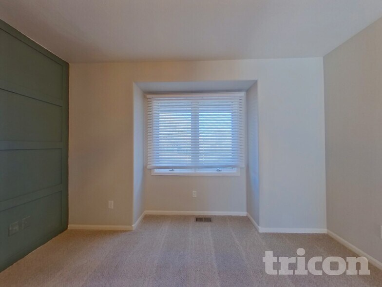 Building Photo - 1760 Overlook Dr