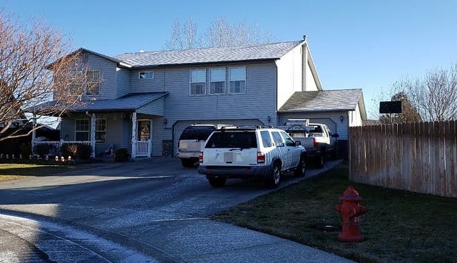 Building Photo - 2400 N Hawaiian Hawk Pl