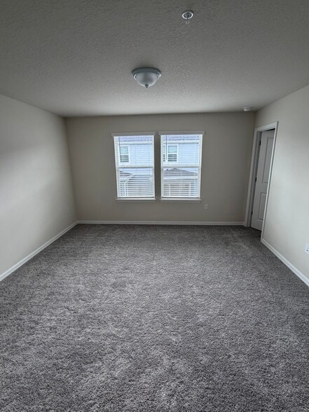 Building Photo - 110 Violet Vine Ln