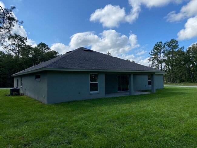 Building Photo - 16090 SW 55th Avenue Rd