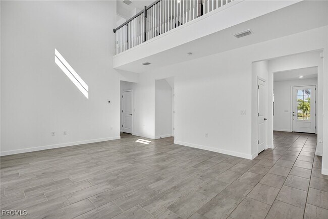 Building Photo - 11484 Canopy Loop