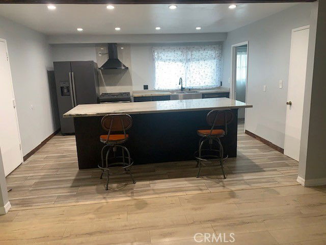 Building Photo - 10231 Fernglen Ave