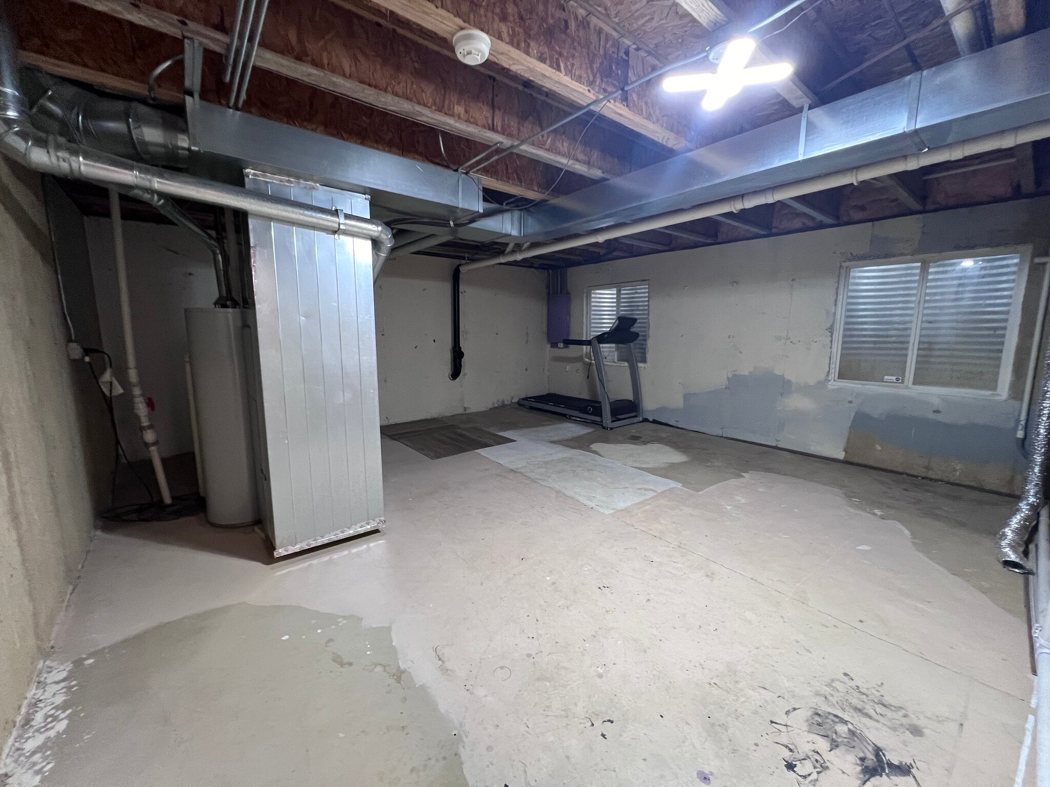 Building Photo - 2024 Grayhawk Dr