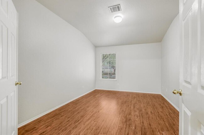 Building Photo - 2334 Vernell Way
