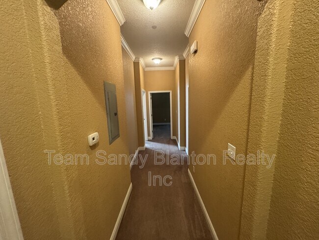 Building Photo - 7071 Lake Joanne Dr