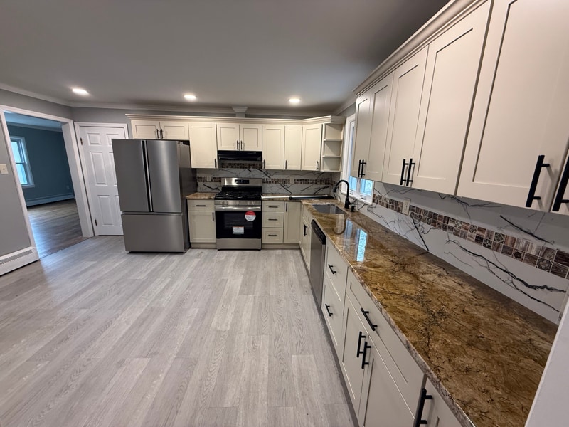 Building Photo - 859 NY-50