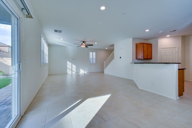 Building Photo - Green Valley!! Gated!! 4 Bedrooms!! Bed & Bath Downstairs!!  TANKLESS WATER HEATER!!! Covered pat...