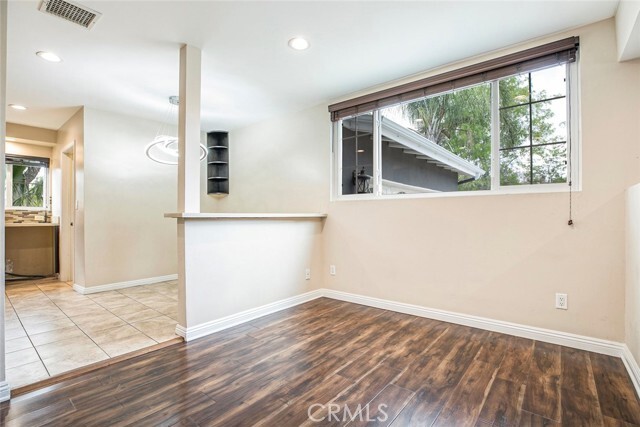 Building Photo - 10524 Canby Ave