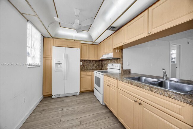 Building Photo - 14180 SW 84th St