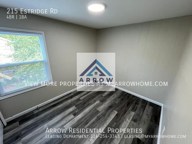 Building Photo - 215 Estridge Rd