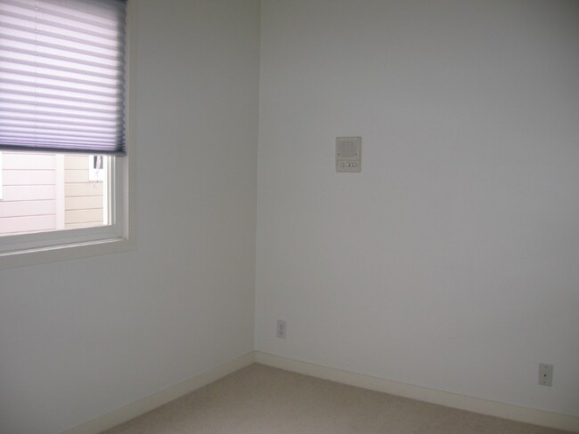 Building Photo - 782 Great Hwy