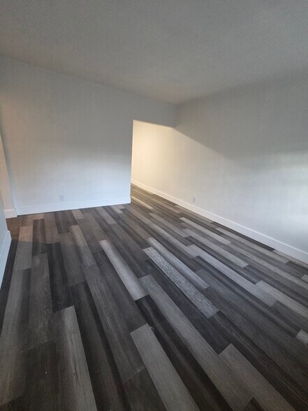 Building Photo - 1110 NW 6th Ave