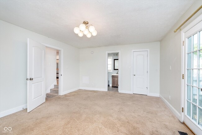 Building Photo - 1414 E 46th St