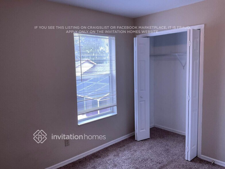 Building Photo - 113 Pinewood Ct