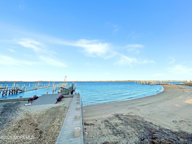 Building Photo - 54 5th St