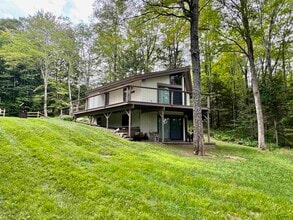 Building Photo - 44 Troon Dr