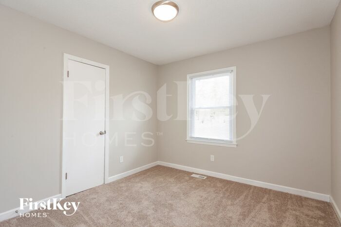 Building Photo - 3625 Somerset Dr