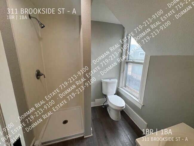 Building Photo - 311 Brookside St