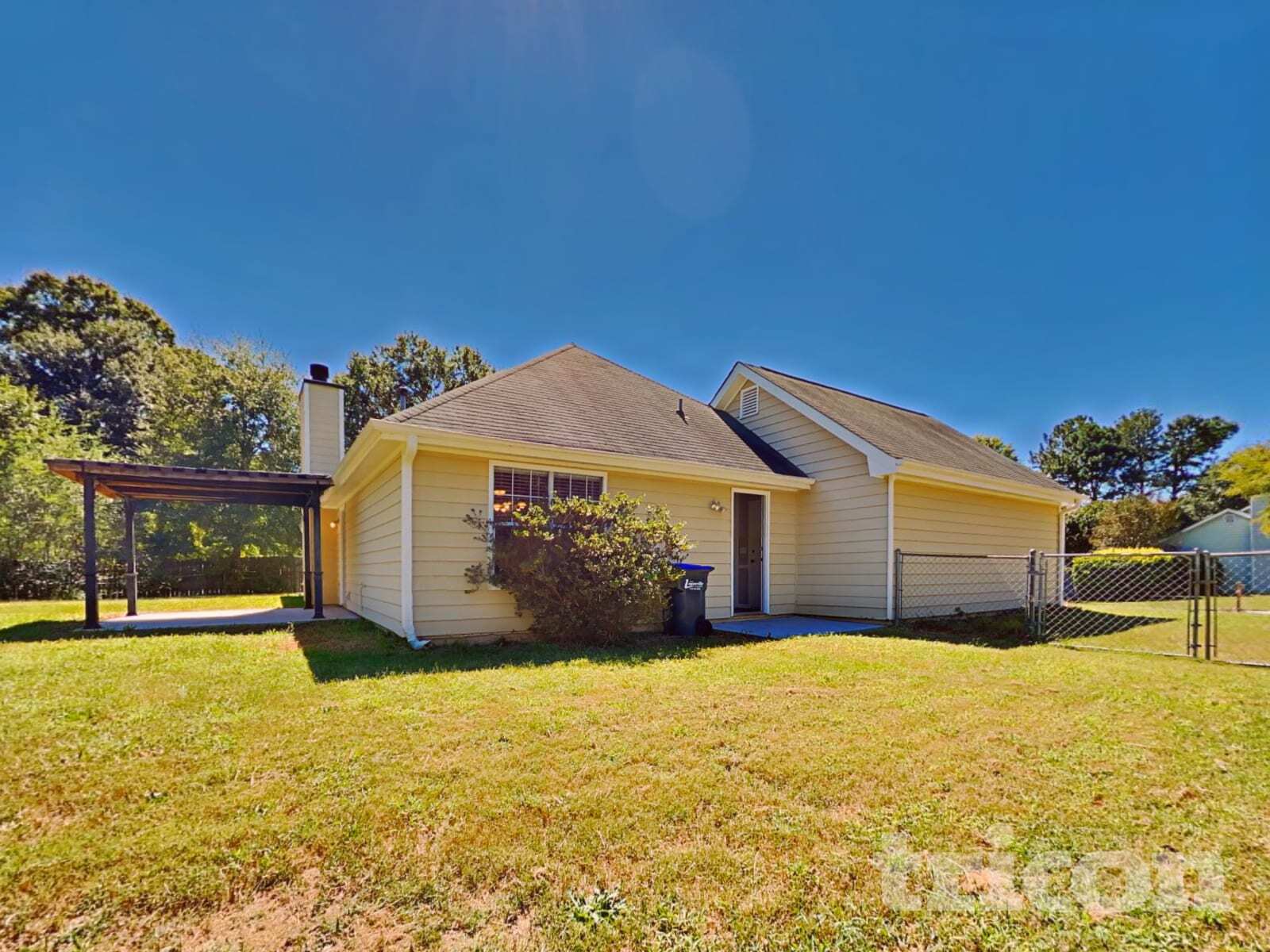 Building Photo - 523 Ashton Manor Dr