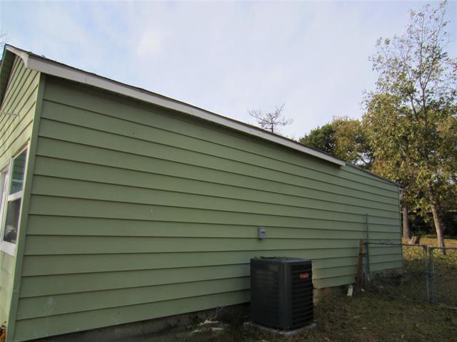 Building Photo - 1420 Knight St