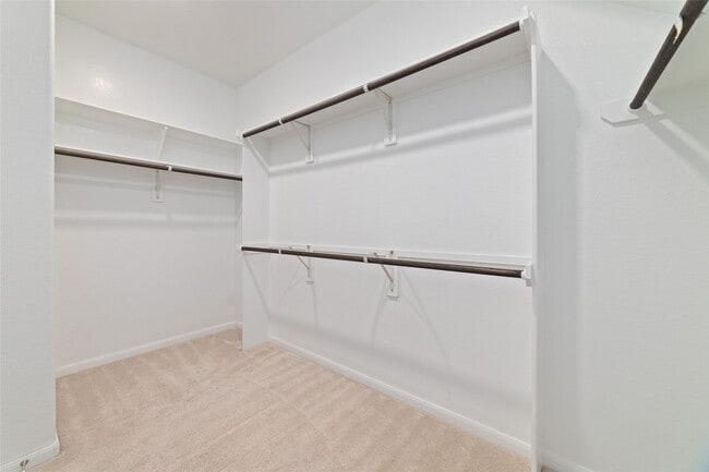 Building Photo - 21430 Poppy Pk Ave