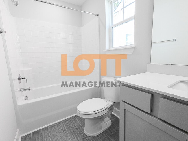 Building Photo - 24 Jaycee Ct